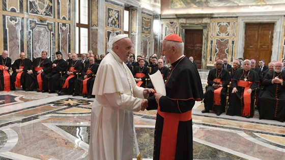 big-pope-tiep kien