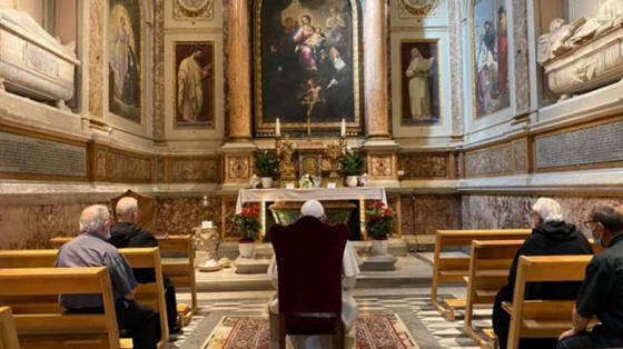 PopeFrancis-mo-thanh-monica