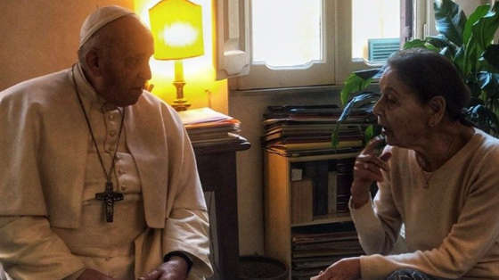 pope_francis_with_edith_bruck