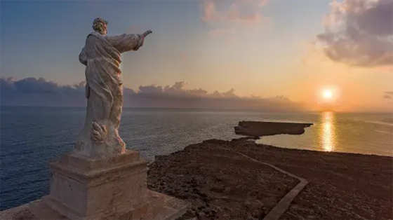 vu-dam-tau-cua-thanh-phaolo-xac-tau-da-bien-malta-thanh-mot-quoc-gia