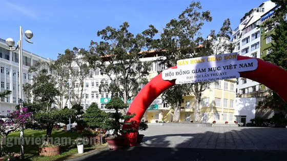 giao-phan-da-lat-chao-mung-dai-hoi-thu-xvi-cua-hoi-dong-giam-muc-viet-nam