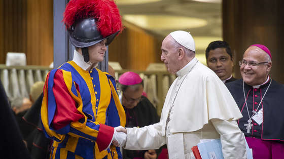 big-pope-ve binh-thuy sy