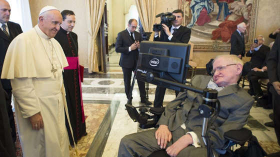 stephen-hawking-mot-doi-say-me-khoa-hoc